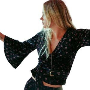 Billabong Embrace It Crushed Velvet Wrap Top Bell Sleeve Large